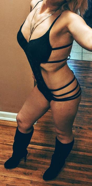 , 32  female escort, Calgary