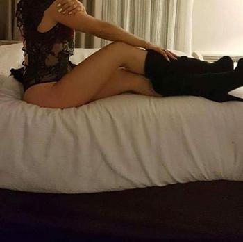 , 23  female escort, Calgary