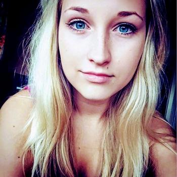 , 21  female escort, Calgary
