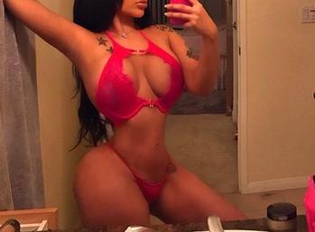 , 25 Latino/Hispanic female escort, Calgary
