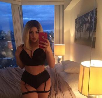 , 21  female escort, Calgary