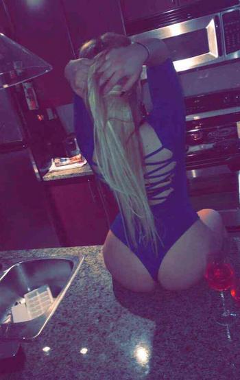 , 20  female escort, Calgary