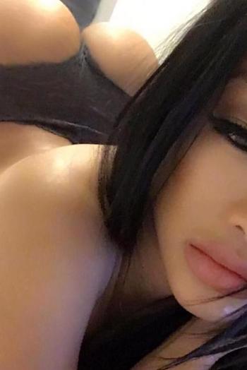 , 22  female escort, Calgary