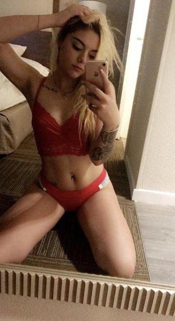 , 20  female escort, Calgary