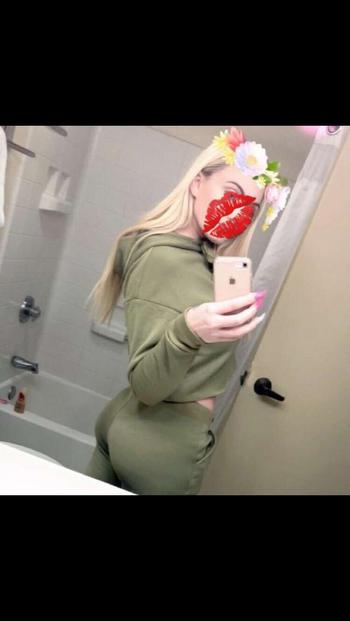 , 20  female escort, Calgary