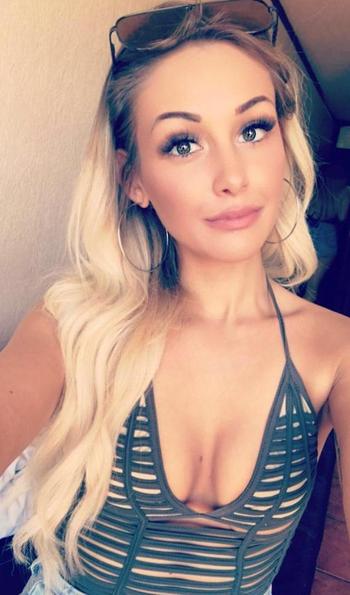 , 21  female escort, Calgary