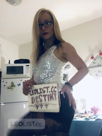 Destiny Markson, 34 Caucasian/White female escort, Calgary