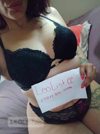 VictoriaPhoenix, 26 Asian female escort, Calgary