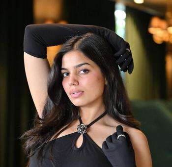 Simran, 22 Indo Canadian female escort, Calgary