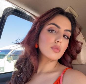 Jasleen, 23 Asian female escort, Calgary