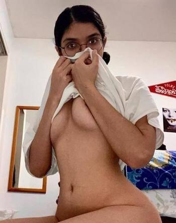 Simran Kaur, 23 Asian female escort, Calgary