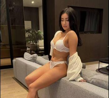Mia, 22 Caucasian/White female escort, Calgary