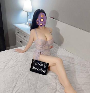 Lily, 22 Asian female escort, Calgary