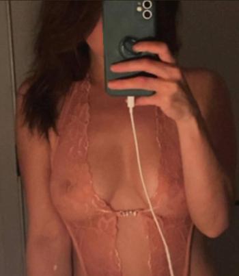 Lily Skye, 33 Mixed female escort, Calgary
