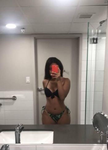 Maria, 19 Latino/Hispanic female escort, Calgary
