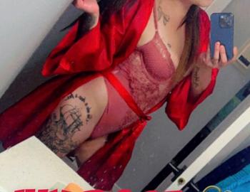 IVY, 26 Mixed female escort, Calgary