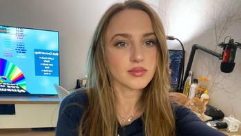 Eliza, 27 Caucasian/White female escort, Calgary